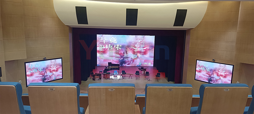 某劇場(chǎng)演出大廳 